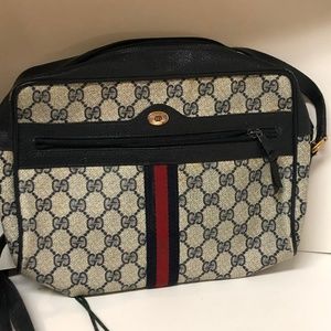 VINTAGE GUCCI Accessory Collection Crossbody